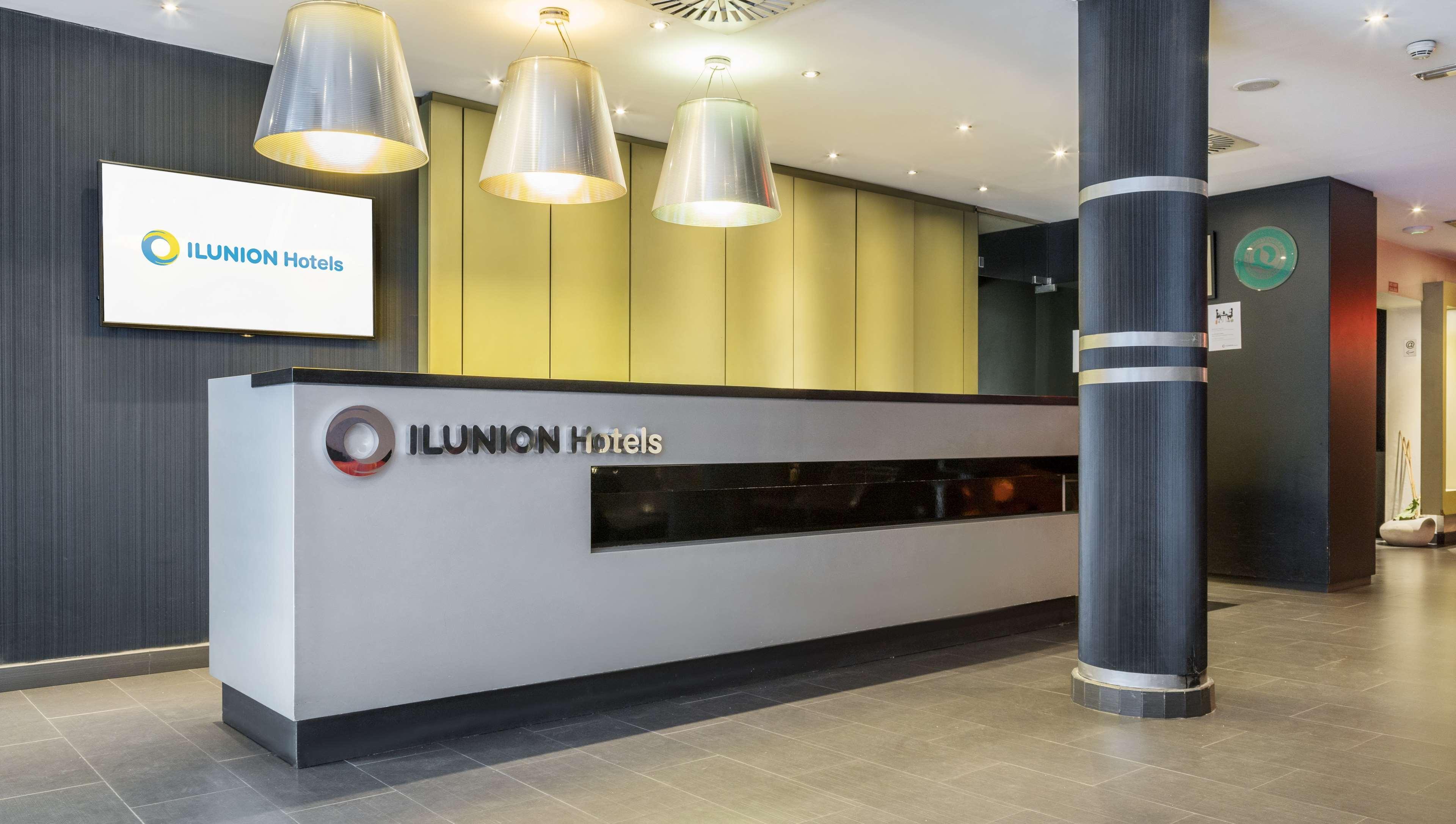 Ilunion Almirante Hotel Barcelona Exterior foto