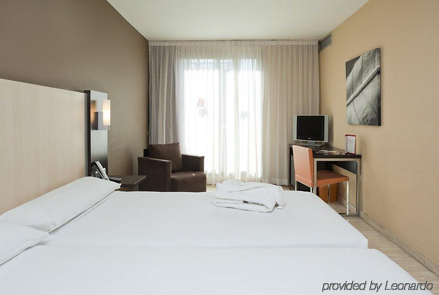 Ilunion Almirante Hotel Barcelona Quarto foto
