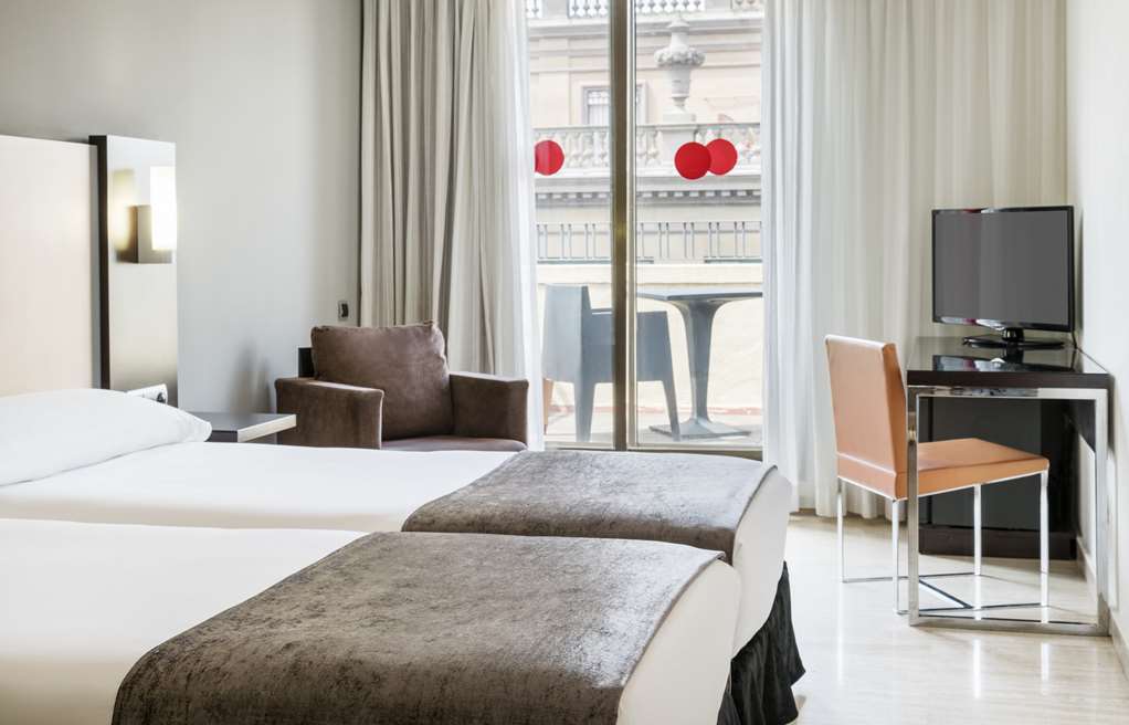 Ilunion Almirante Hotel Barcelona Quarto foto